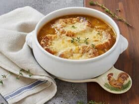 Französische Zwiebelsuppe – klassisches Ofengericht mit Käsekruste 48 5971983929117969336 121